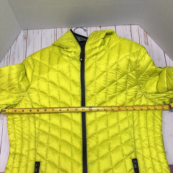 Halifax Traders puffer jacket. Down & feather filled. Packable. Size XLarge. NWT - Picture 12 of 15